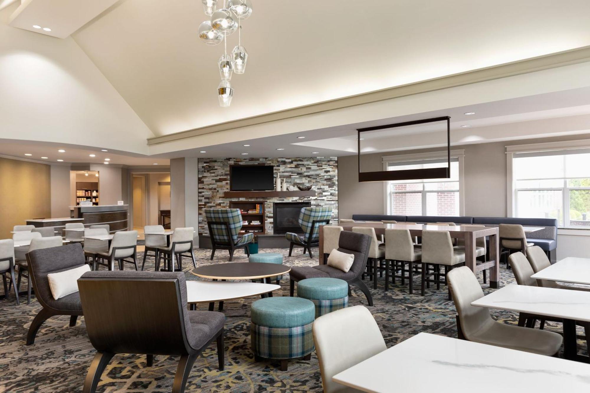 Hotel By Marriott Madison West/middleton